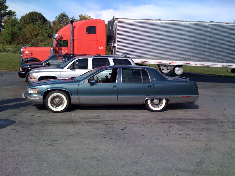 Picture of 1994 Cadillac Fleetwood
