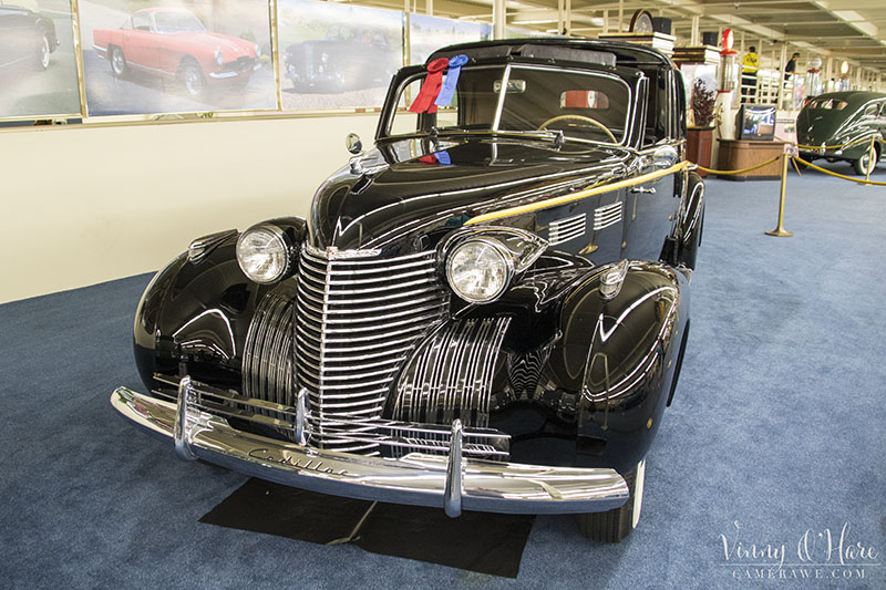 cadillac 1940 front