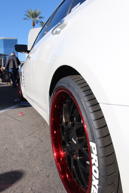 2015cadillaccts-v-tire