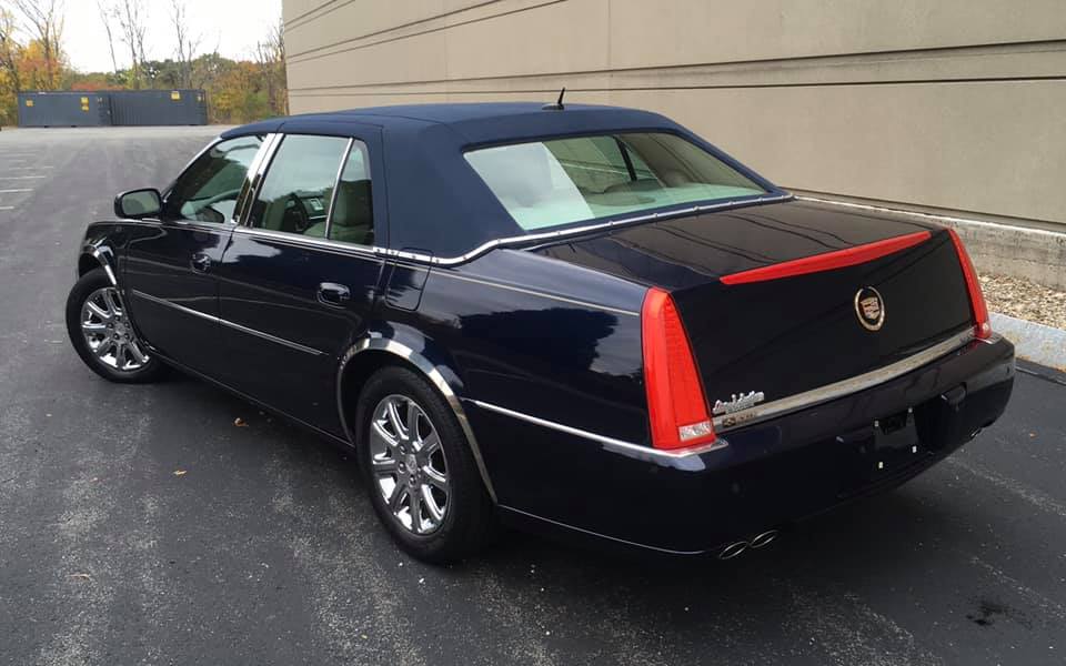 2008 Cadillac rear dts