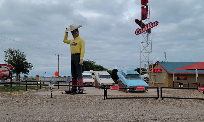 Cadillac ranch statue